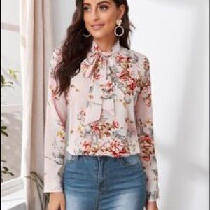 New pink floral SHEIN top with bow size L